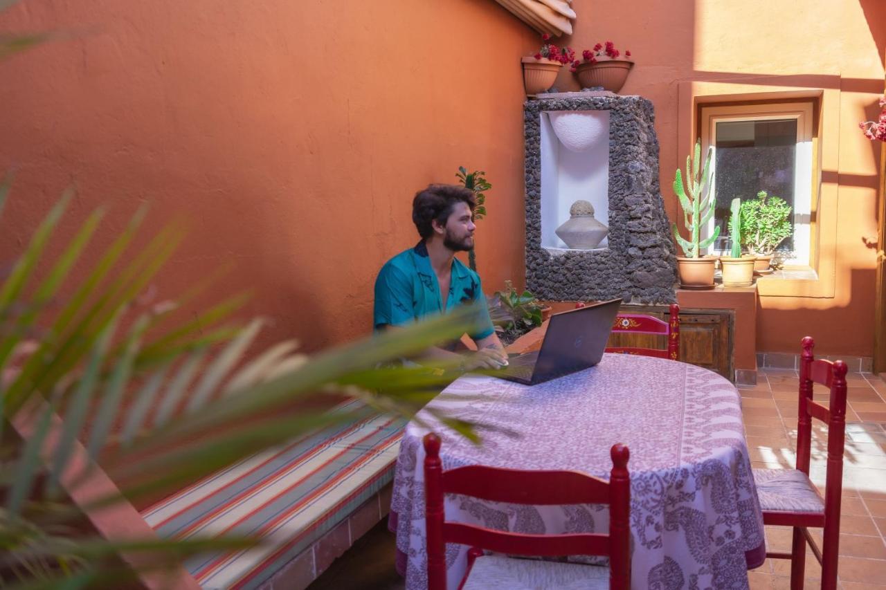 Bed and Breakfast Cactus Coliving & Coworking Arona  Exterior foto